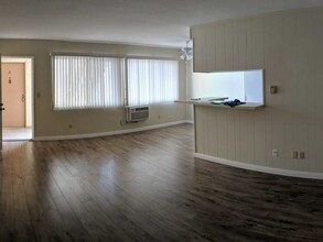 520 South Sixth St in Burbank, CA - Building Photo - Interior Photo