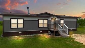 6848 Fm 2114 in Hubbard, TX - Building Photo