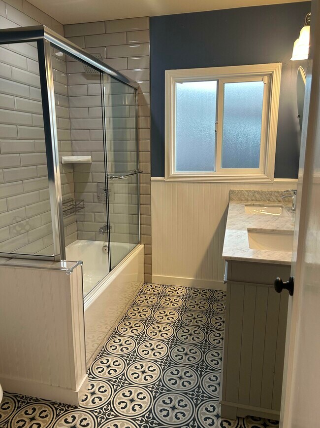 4635 Belfast Ave in Oakland, CA - Building Photo - Building Photo