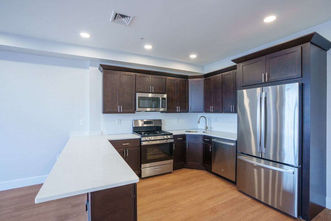 354 Park in Lawrence, MA - Building Photo