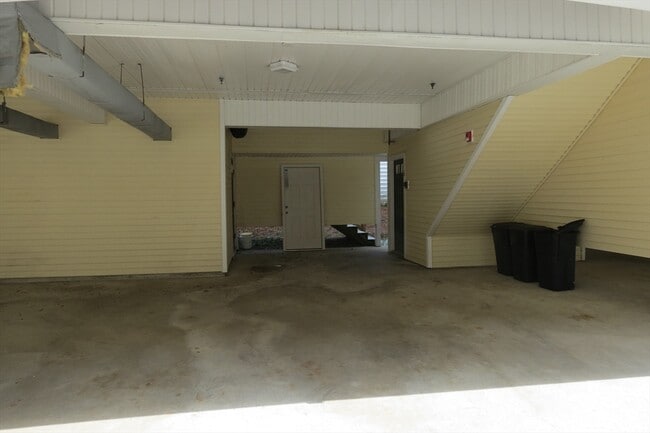 11 Railroad Ave in Salisbury, MA - Building Photo - Building Photo