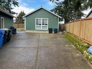 5938 Danials Loop SE in Lacey, WA - Building Photo - Building Photo