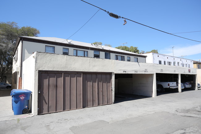 1740 Westmoreland Ave in Los Angeles, CA - Building Photo - Building Photo