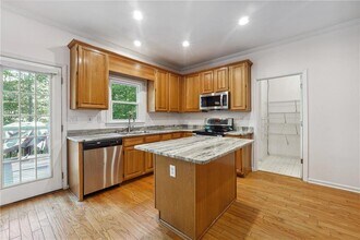 2335 Corbett Ct in Powder Springs, GA - Building Photo - Building Photo