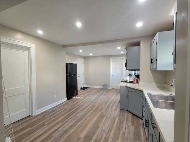 10201 E 63rd Ter in Raytown, MO - Building Photo - Building Photo