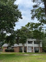 903 Westwood St in Pascagoula, MS - Building Photo