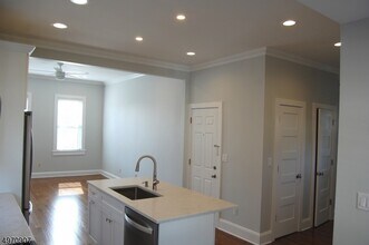49 Park Ave in Summit, NJ - Building Photo - Building Photo