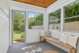 39 Twitchell St in Wellesley, MA - Building Photo - Building Photo