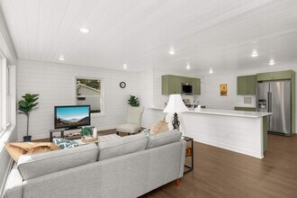 15240 Kangaroo St NW in Ramsey, MN - Foto de edificio - Building Photo