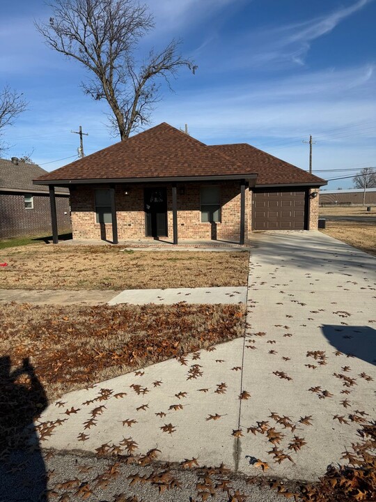 514 Maple St in Trumann, AR - Building Photo