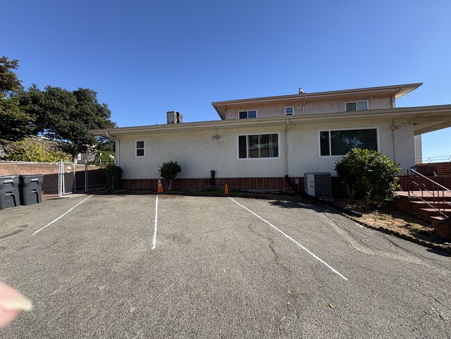 721 Hillside Ave in Albany, CA - Building Photo - Building Photo