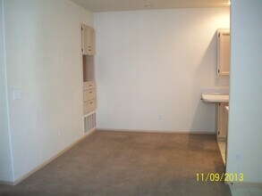 806-810 SE Marine Dr in College Place, WA - Foto de edificio - Building Photo