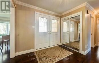 1034 Fredonia Dr in Mississauga, ON - Building Photo - Building Photo