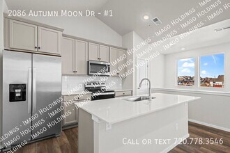 2086 Autumn Moon Dr in Windsor, CO - Building Photo - Building Photo