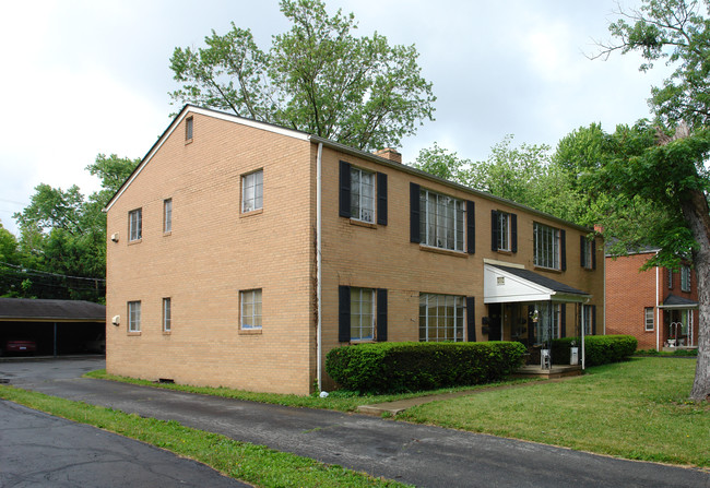 147 Broad Meadows Blvd in Columbus, OH - Foto de edificio - Building Photo