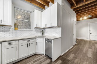 1817 N Honore St in Chicago, IL - Building Photo - Building Photo