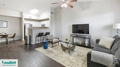533 Fossil Creek Blvd in Haltom City, TX - Building Photo - Building Photo
