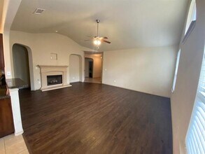 3105 Pecan Tree Dr in Denton, TX - Building Photo - Building Photo