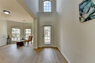 7085 Rocking Horse Ln in Cumming, GA - Foto de edificio - Building Photo