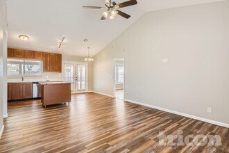 673 E Estrella Dr in Chandler, AZ - Building Photo - Building Photo