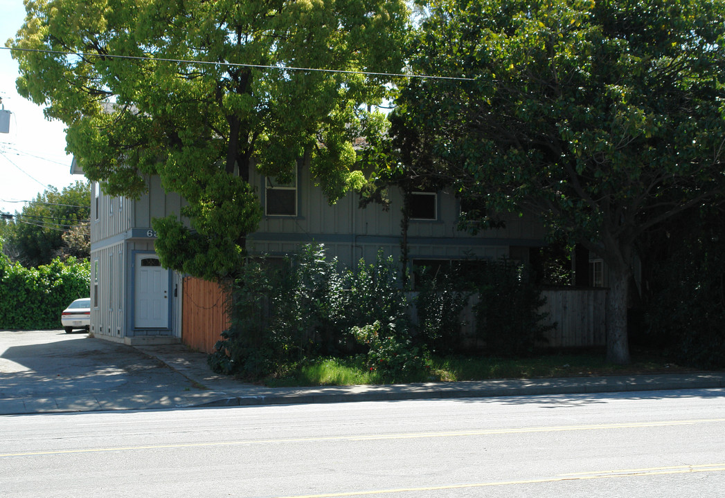 638 Hollenbeck Ave in Sunnyvale, CA - Foto de edificio