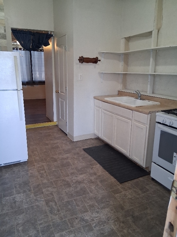 property at 3231 Buena Vista Ave