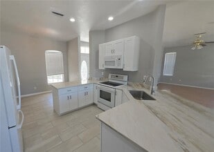 4211 2nd Ave E in Bradenton, FL - Building Photo - Building Photo