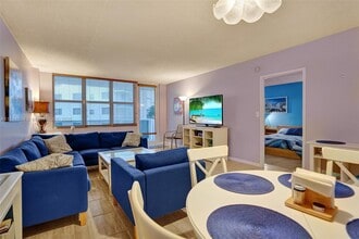 3725 S Ocean Dr in Hollywood, FL - Building Photo - Building Photo