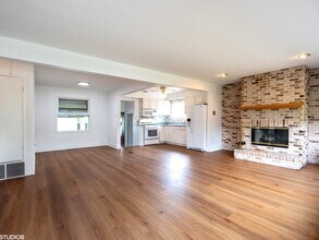 8223 Washington St in Niles, IL - Building Photo - Building Photo