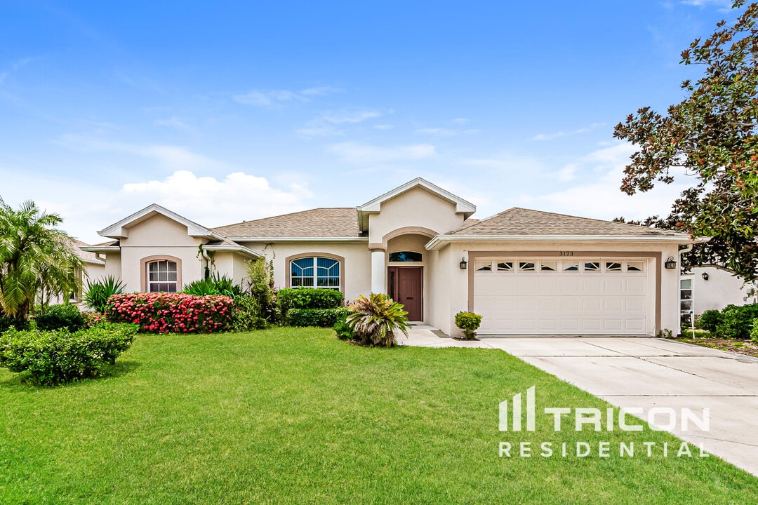 3123 45th Way E in Bradenton, FL - Building Photo