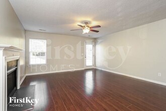 4145 Crestwood Cir in Winston-Salem, NC - Building Photo - Building Photo