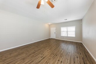 2608 W Mobile Ln in Phoenix, AZ - Building Photo - Building Photo