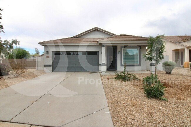 property at 4216 E Oxford Ln