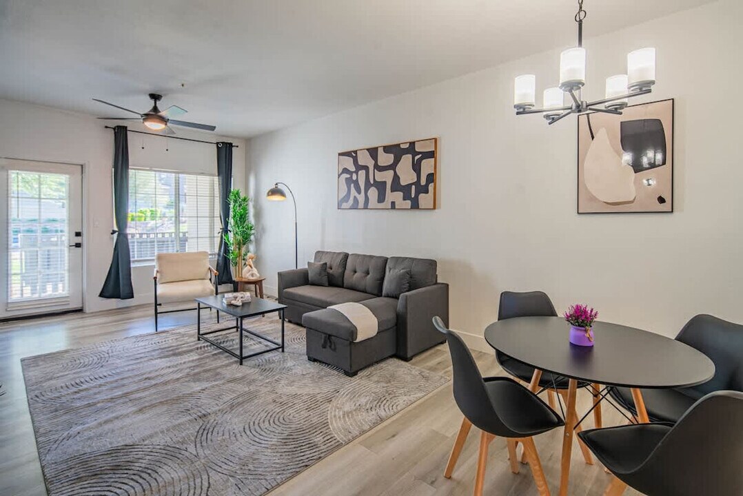 7900 E Princess Dr in Scottsdale, AZ - Building Photo