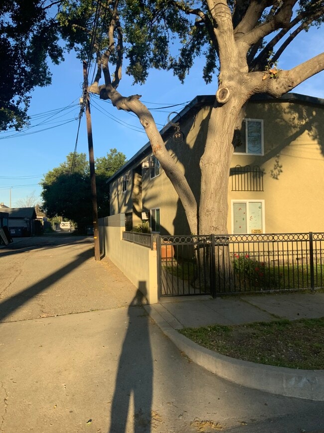 837 S Gordon St, Unit C