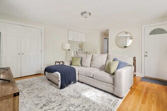 229 Hurley St in Cambridge, MA - Building Photo - Building Photo
