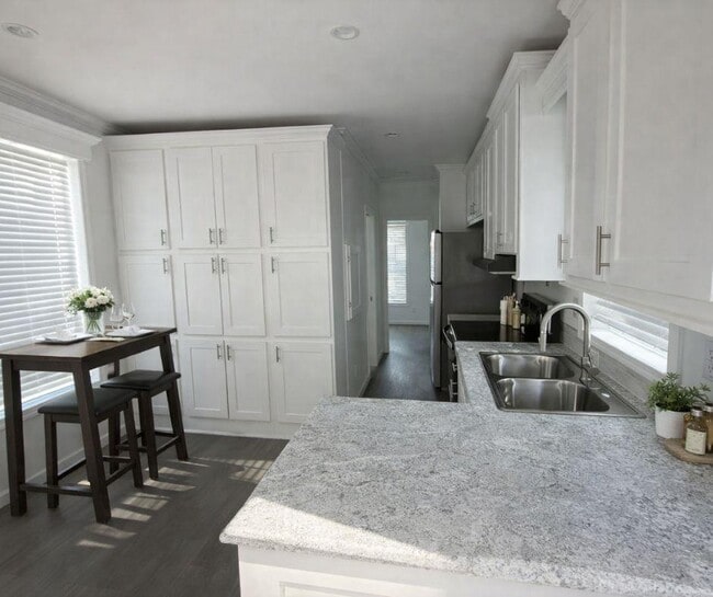 7250 FL-44 in Wildwood, FL - Building Photo - Building Photo