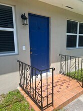 1085 W Flagler St in Miami, FL - Building Photo - Building Photo