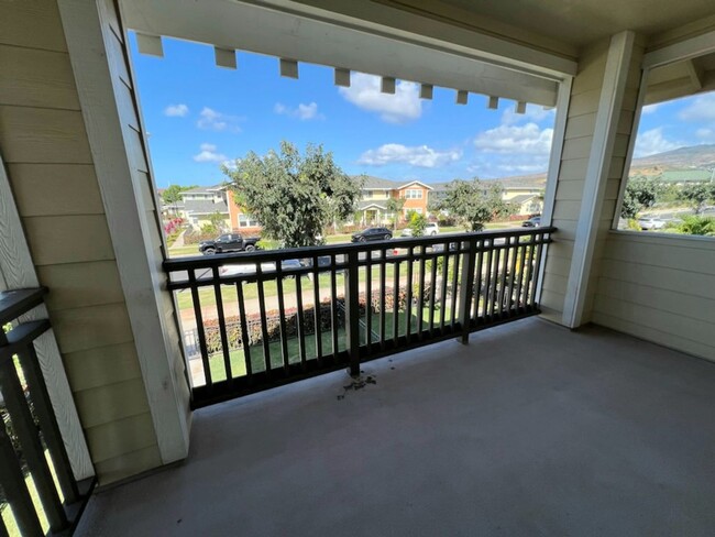 724 Kakala St in Kapolei, HI - Building Photo - Building Photo
