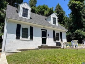 513 Valley Rd in Charlottesville, VA - Building Photo