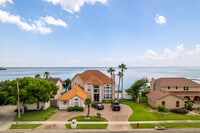 Apartments in Portland, TX