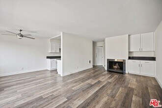 12033 Goshen Ave in Los Angeles, CA - Building Photo - Building Photo