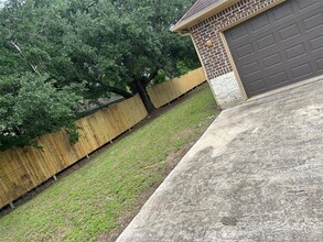 6118 Grapevine St in Houston, TX - Building Photo - Building Photo
