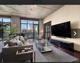 527 Tenth Ave in San Diego, CA - Building Photo - Building Photo
