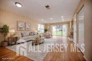 28 Morgan Pl in East Brunswick, NJ - Building Photo - Building Photo