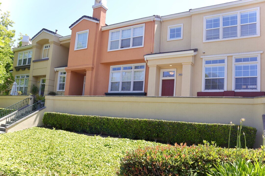 3449 Gilman Common in Fremont, CA - Building Photo