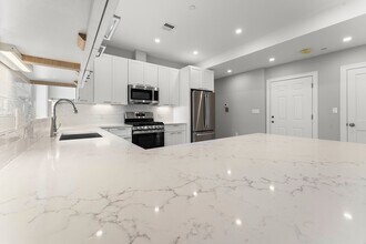 23 Dewolf St in Boston, MA - Building Photo - Building Photo