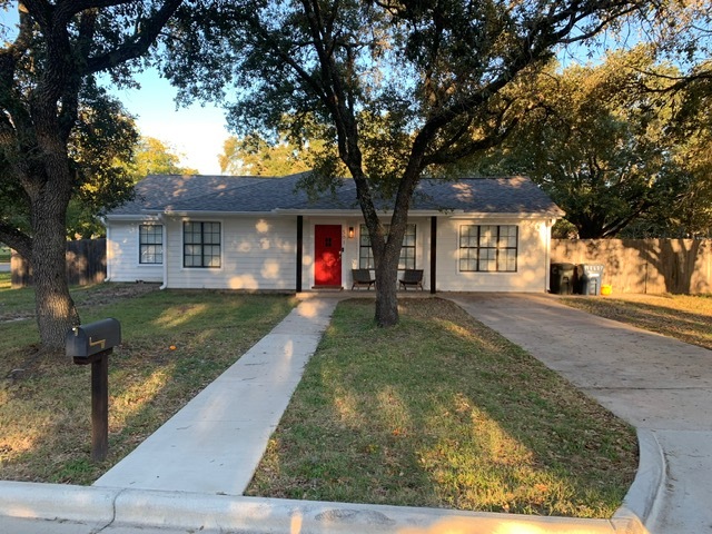 501 Kyle Ave in College Station, TX - Foto de edificio