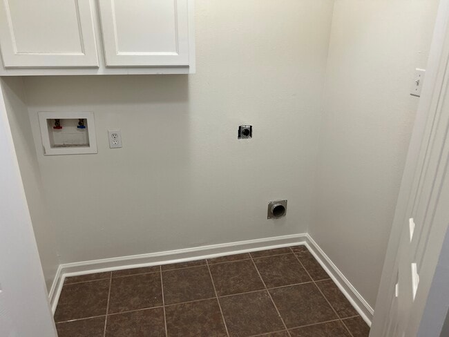 9417 Lockhart Rd in Denham Springs, LA - Building Photo - Building Photo