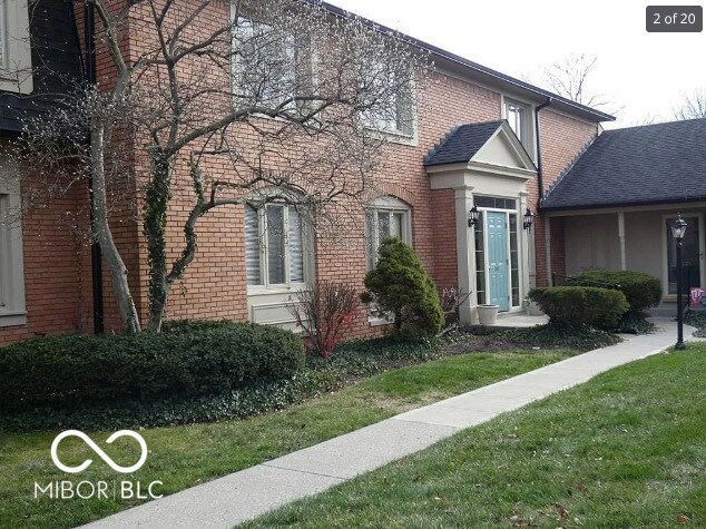 1117 Canterbury Ct in Indianapolis, IN - Building Photo - Building Photo